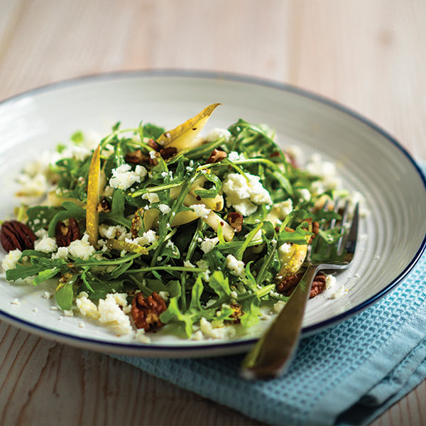 oregon salad with pears and hazelnuts